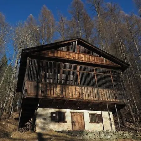 Dalla Dora- A Peaceful Place In The Dolomites Daire Dont